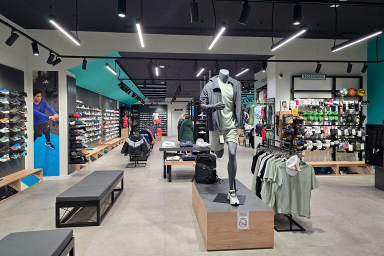 atleet tienda ropa deportiva y deportes pamplona 16